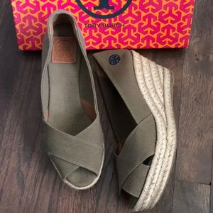 Tory Burch espadrille wedged size10